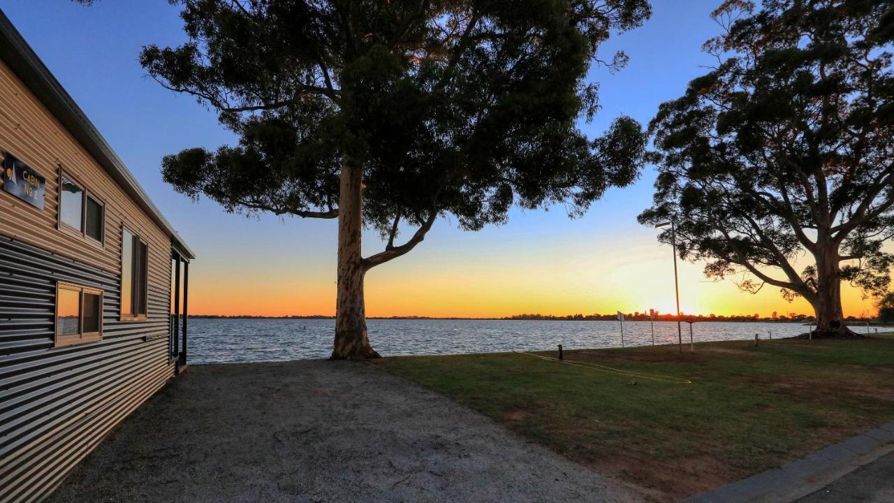 Lake Boga Caravan Park Bagian luar foto