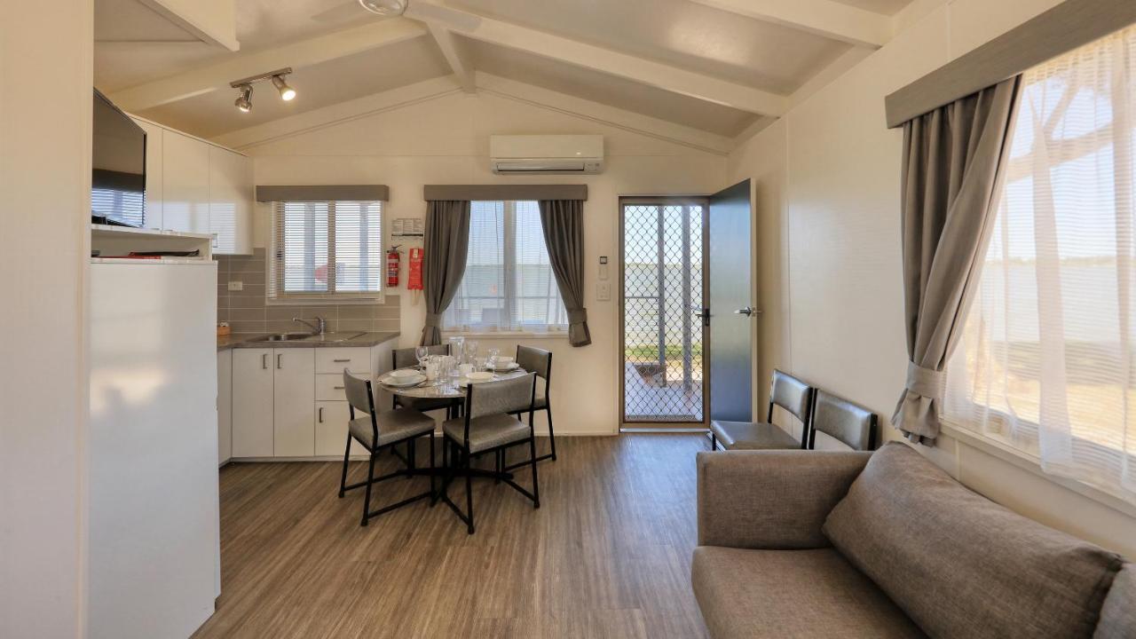Lake Boga Caravan Park Bagian luar foto
