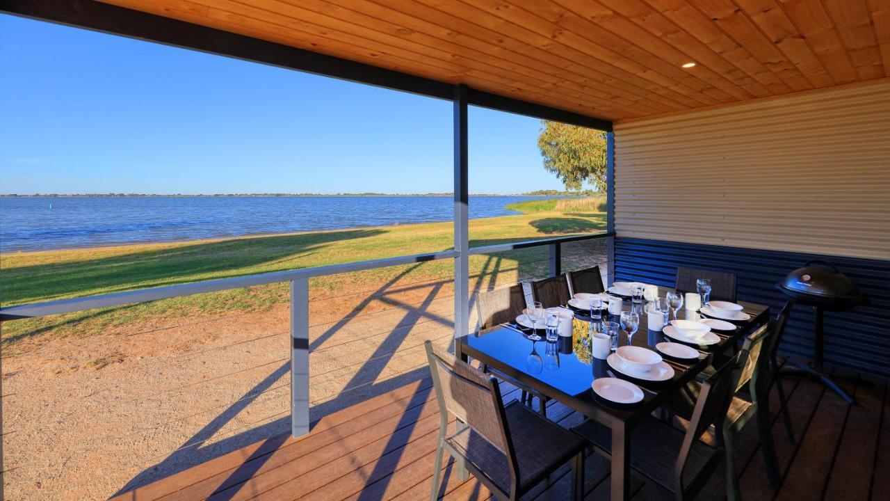 Lake Boga Caravan Park Bagian luar foto