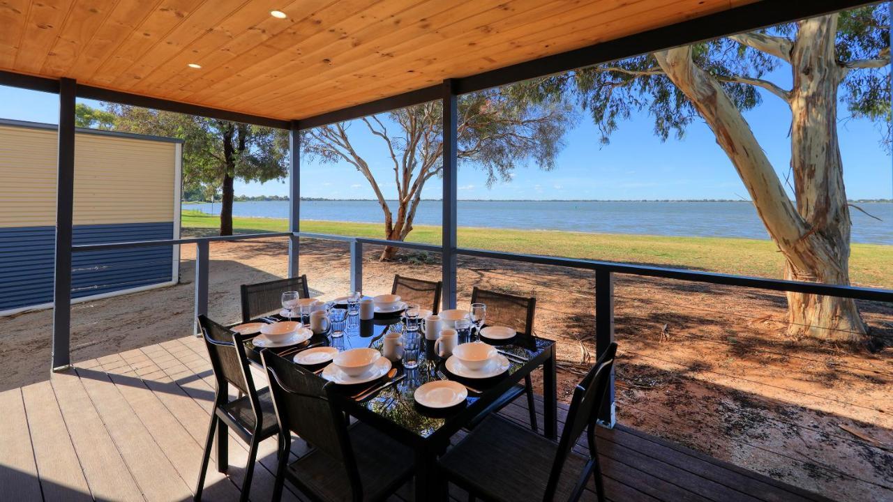 Lake Boga Caravan Park Bagian luar foto