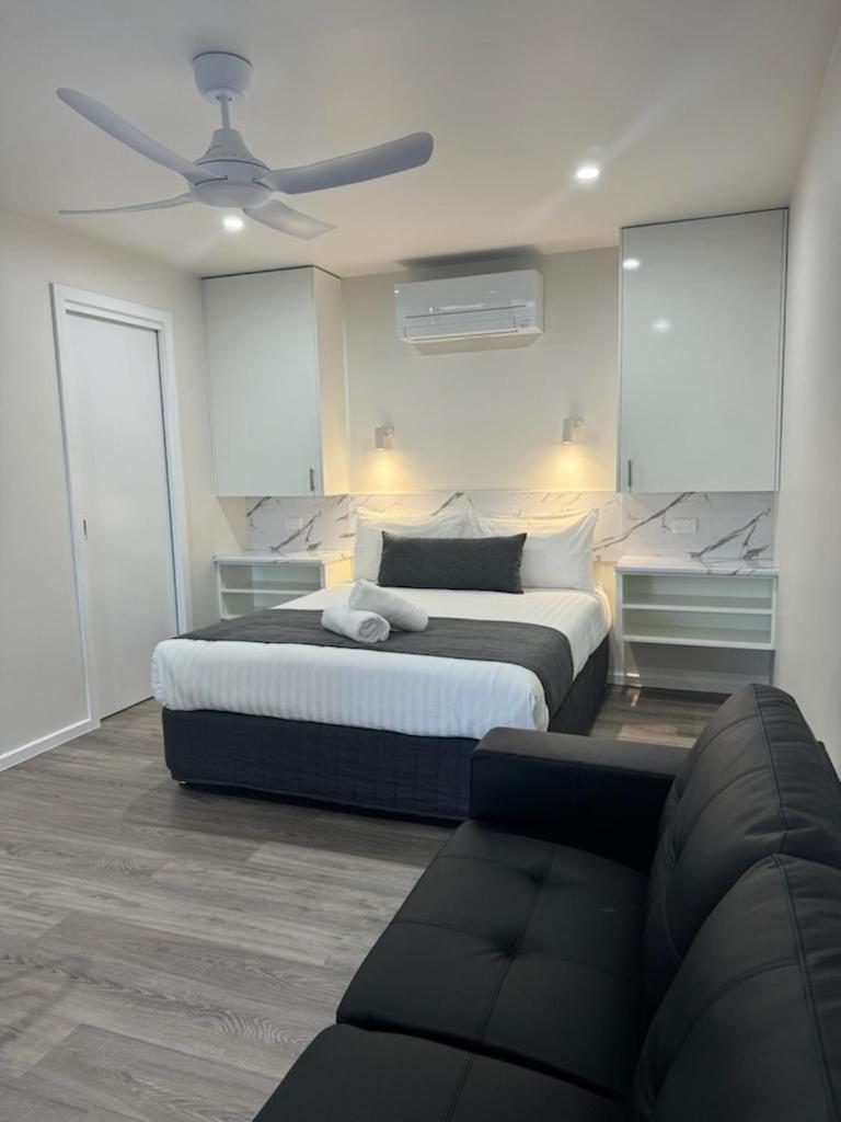 Lake Boga Caravan Park Bagian luar foto